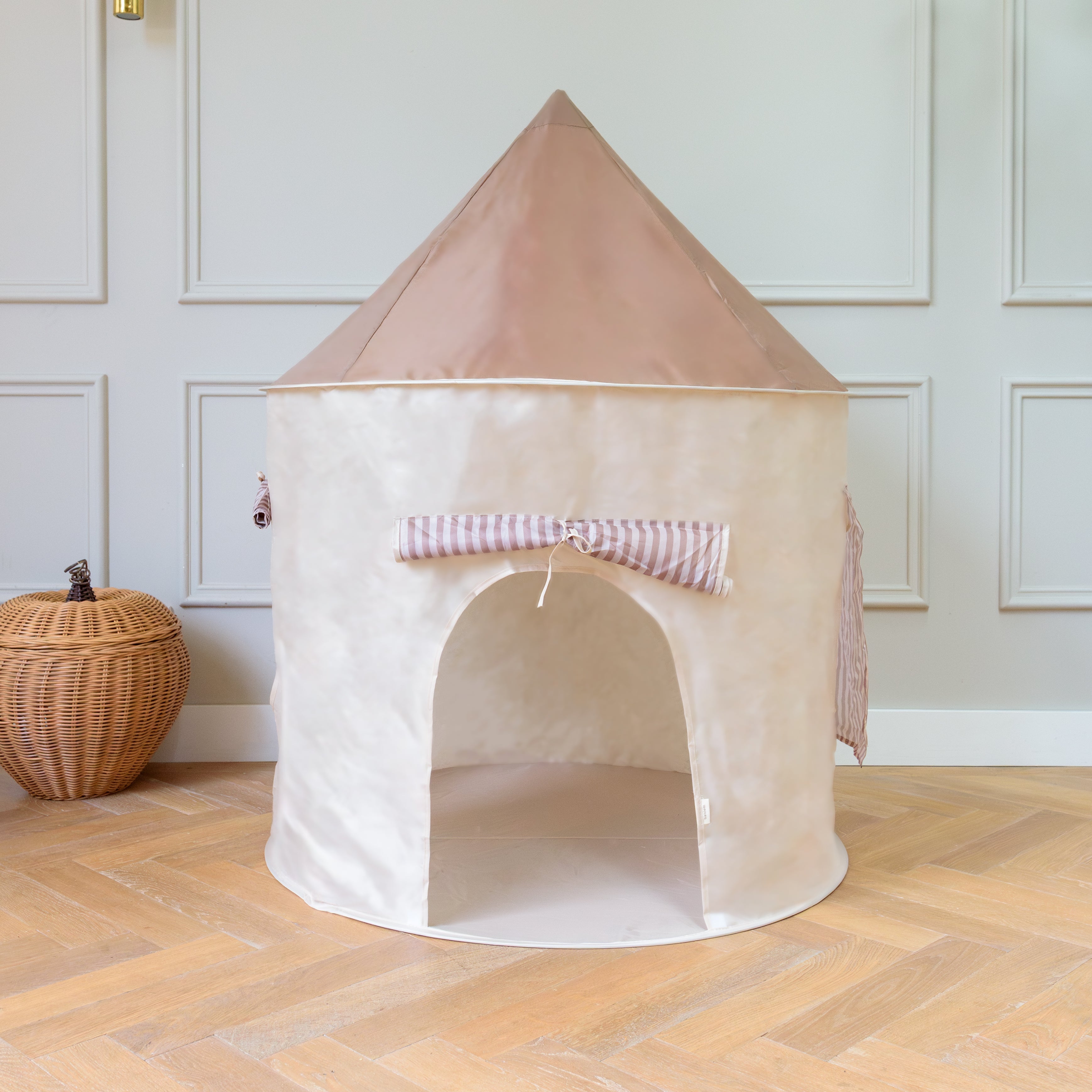 Alice Play Tent | For Indoors & Gardens