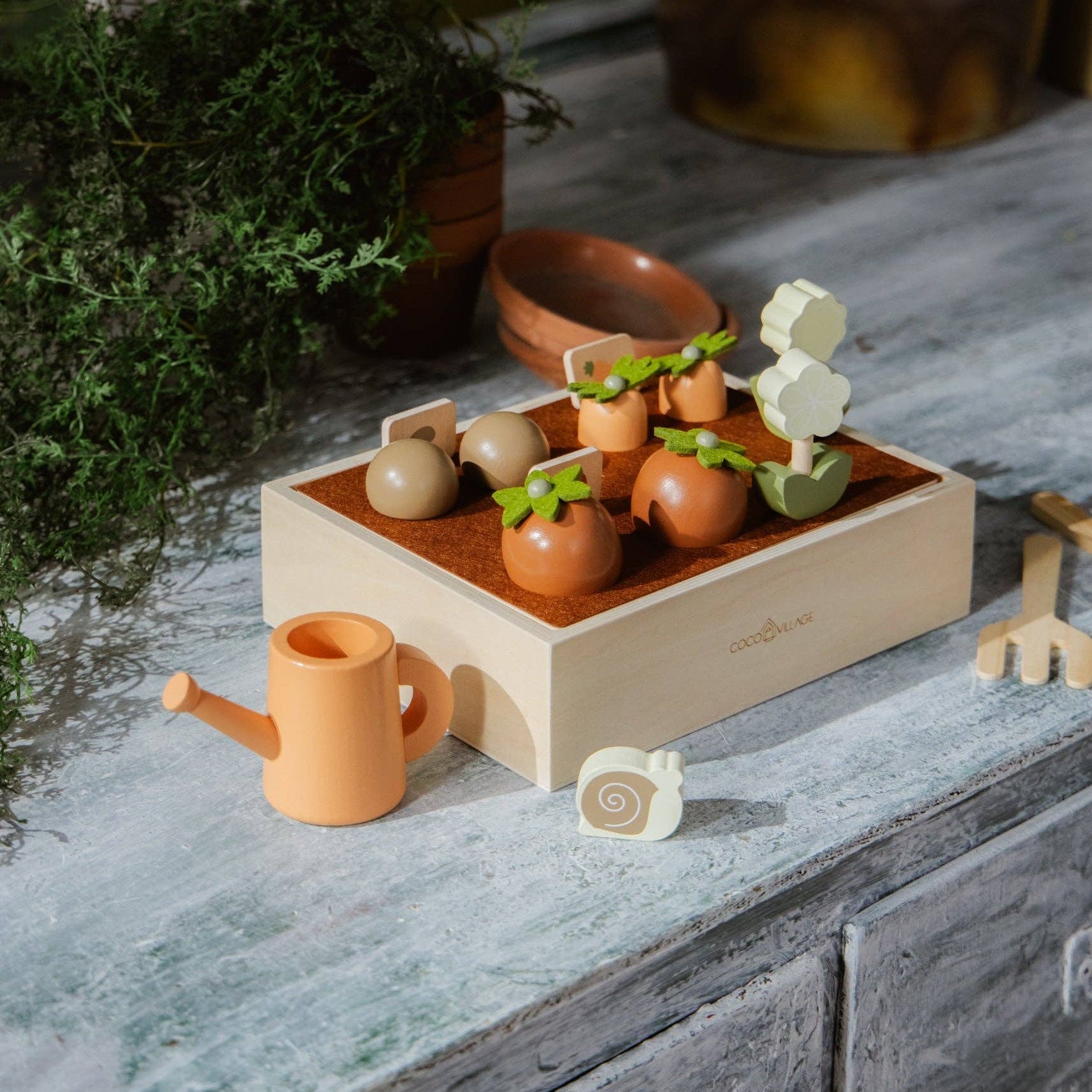 SPEELGOED-COCO-VILLAGE-TUIN-MOESTUIN-ROLLENSPEL-MARKT-KRAAM-KEUKEN-KIDS-JONGEN-MEISJE-HOUTEN-DUURZAAM-CADEAU-GIFT-4