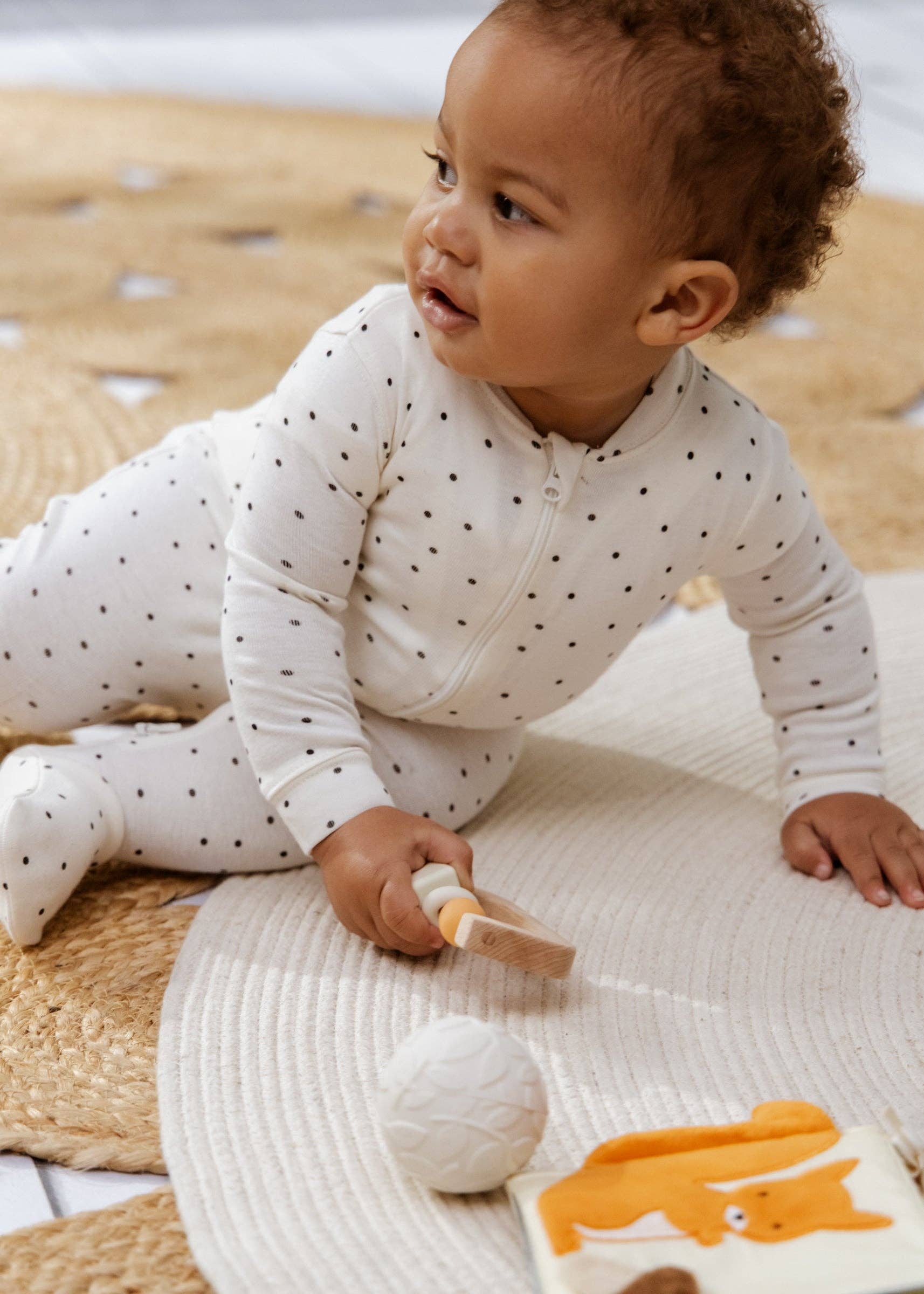 Baby First Toys Gift Box | With rattle, sensory book and stackable toys