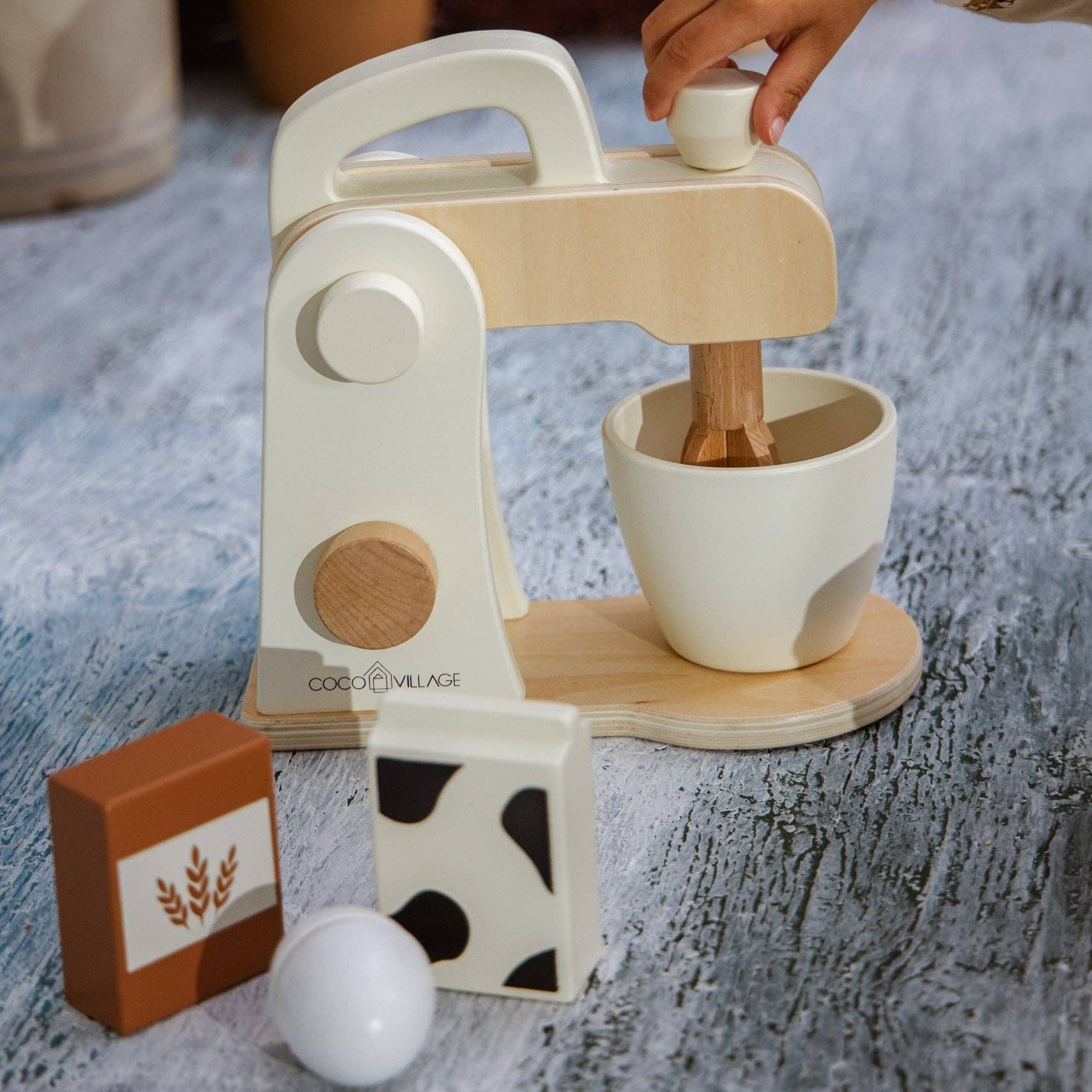 Houten Standmixer Speelset | Realistische mixer met melkpak, meel en ei