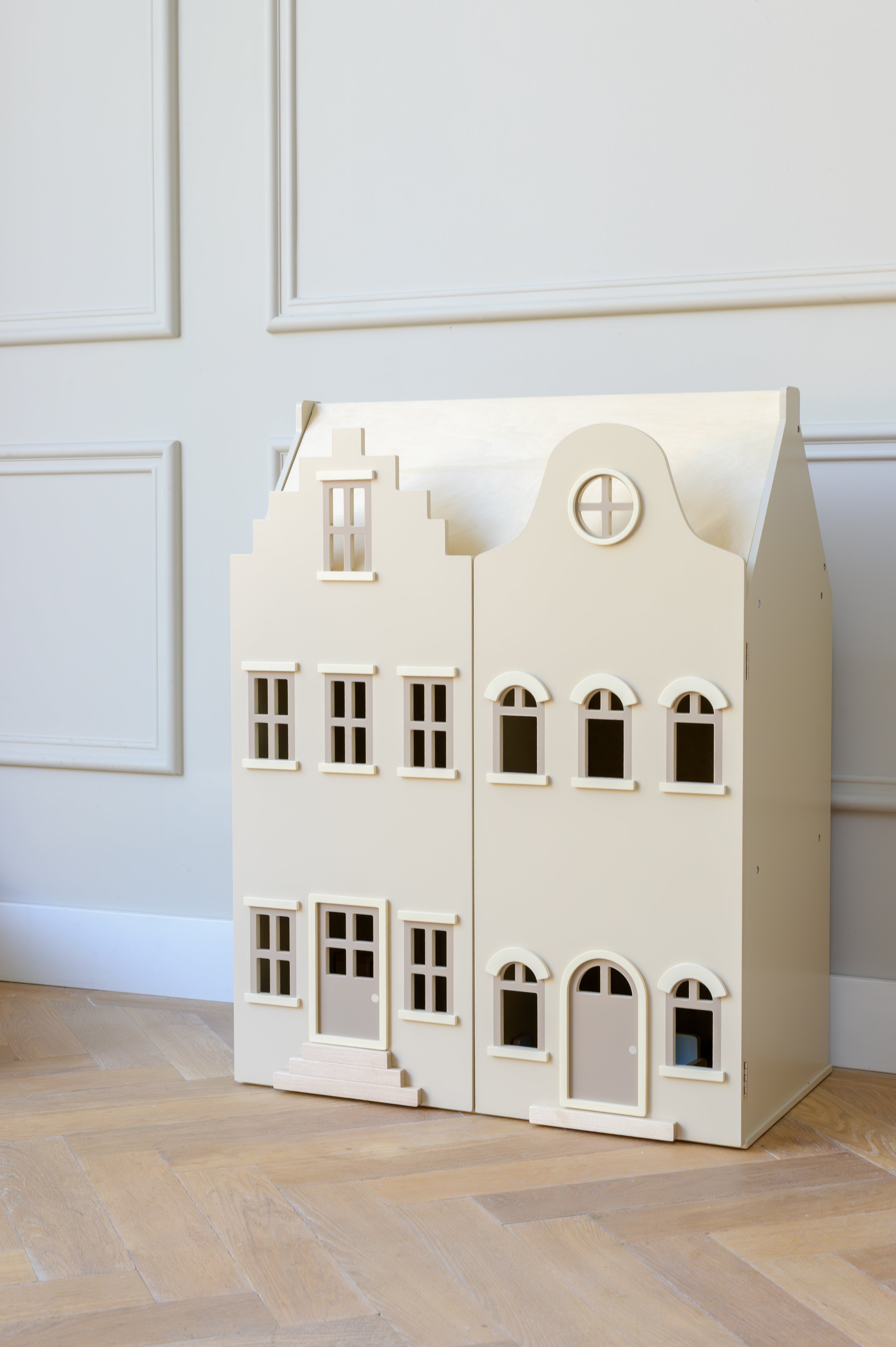 Poppenhuis Lynn | Grachtenpand met 24 Accessoires