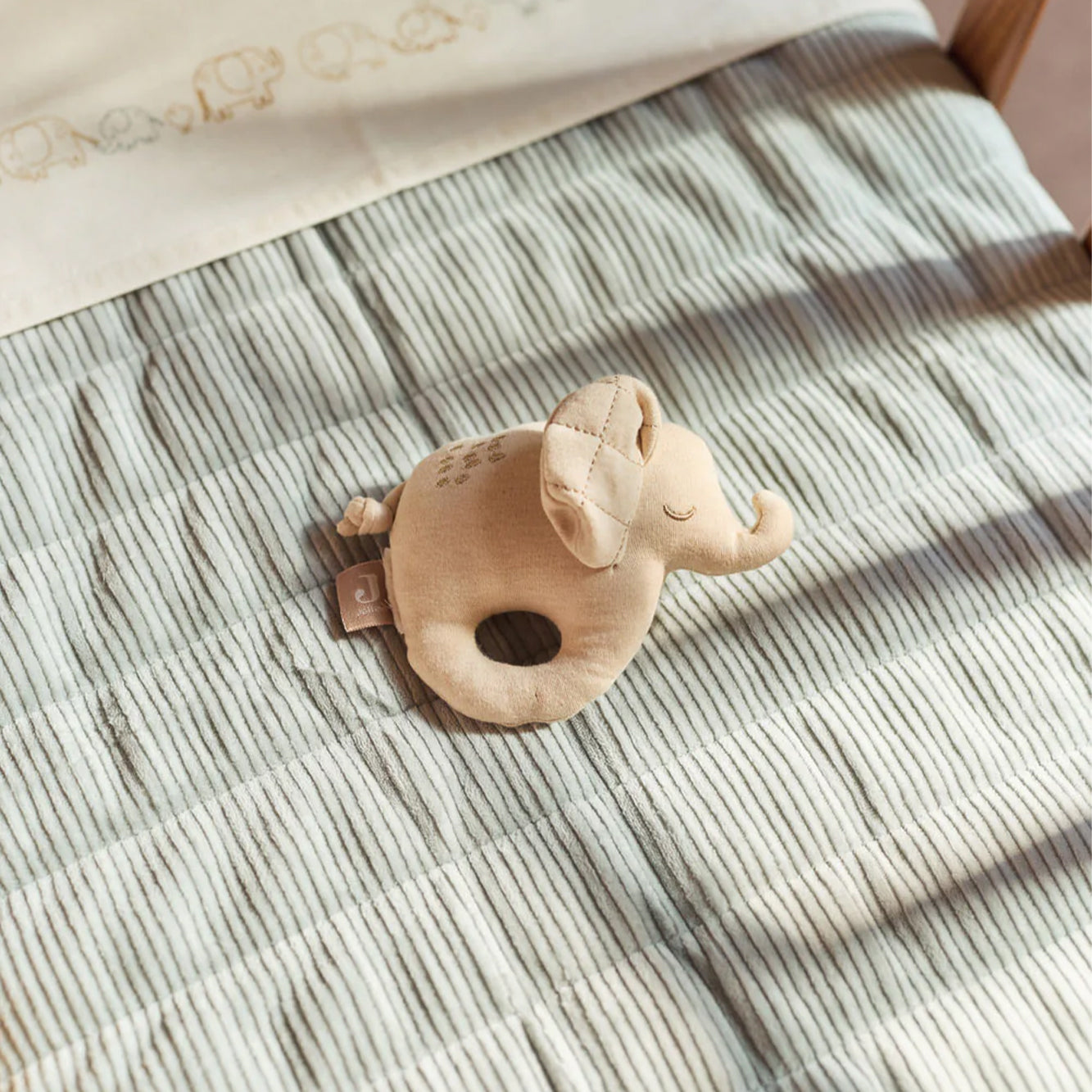 Elephant Tales - Rammelaar