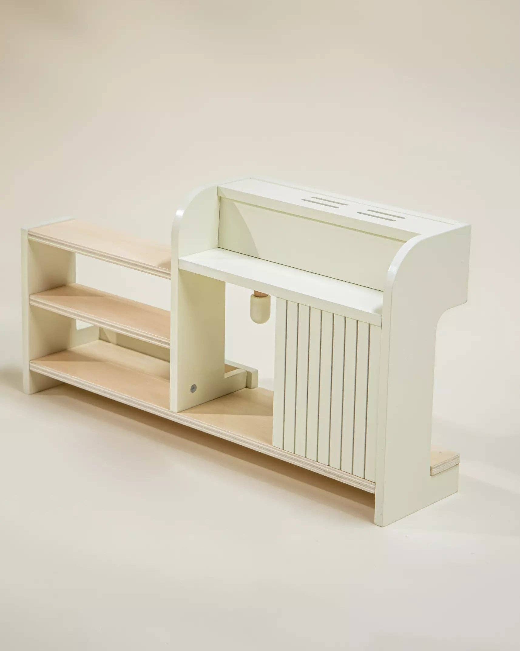 Wooden coffee shop with accessories - Playset